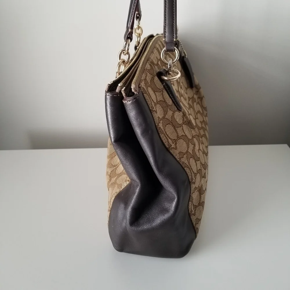 Coach Signature Canvas and Leather Brooke Carryall Purse Light Khaki/Chalk - Picture 9 of 16